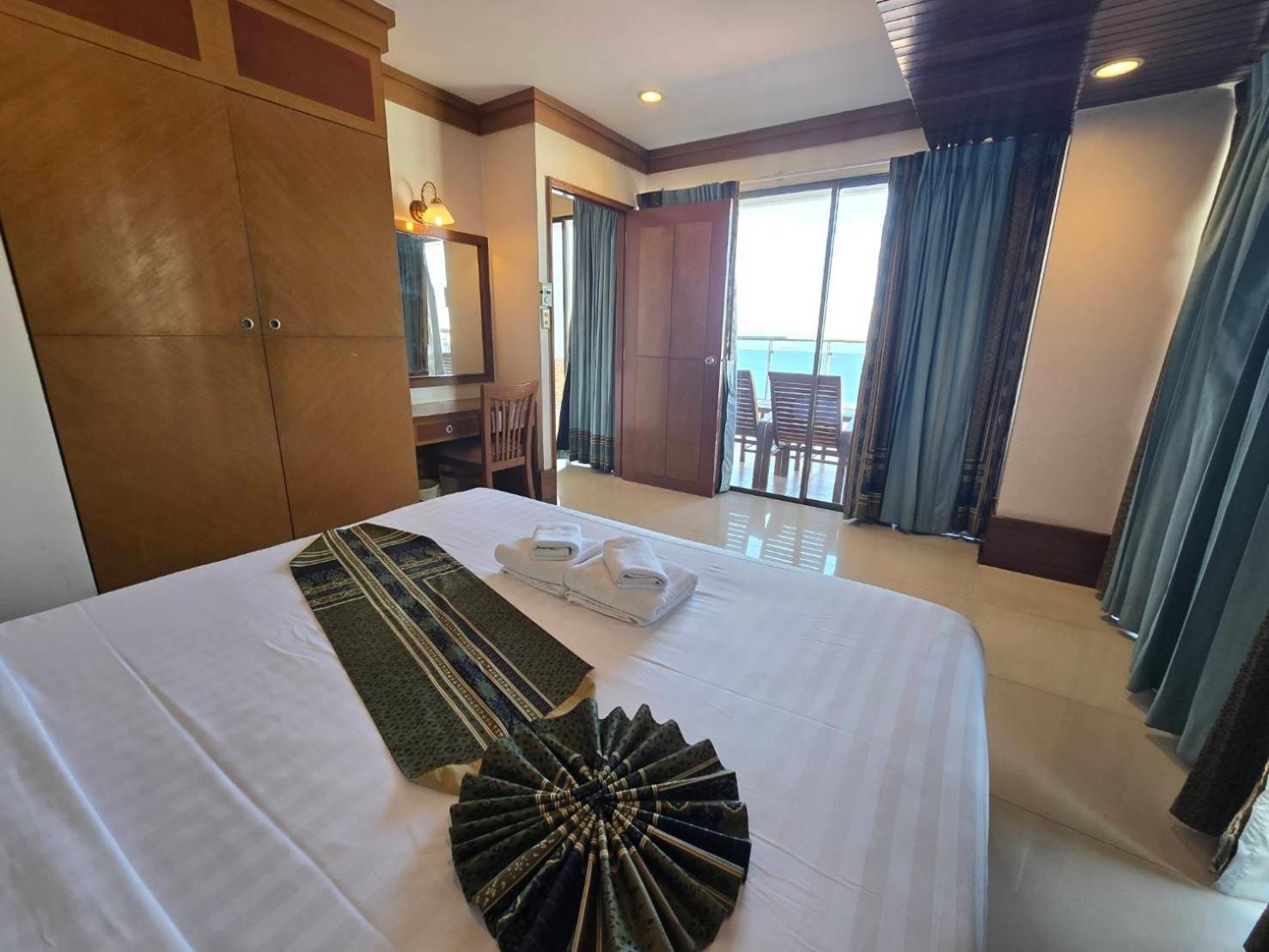 Mike Beach Resort Pattaya Exteriér fotografie