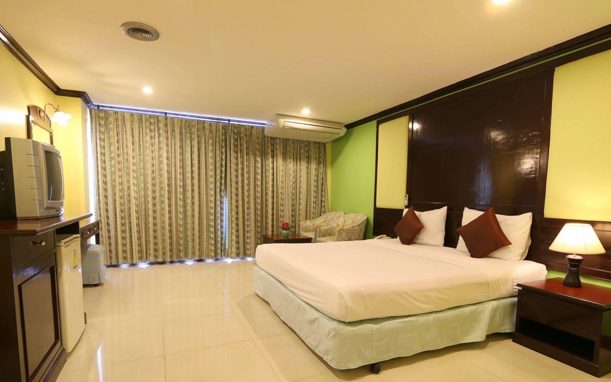 Mike Beach Resort Pattaya Exteriér fotografie