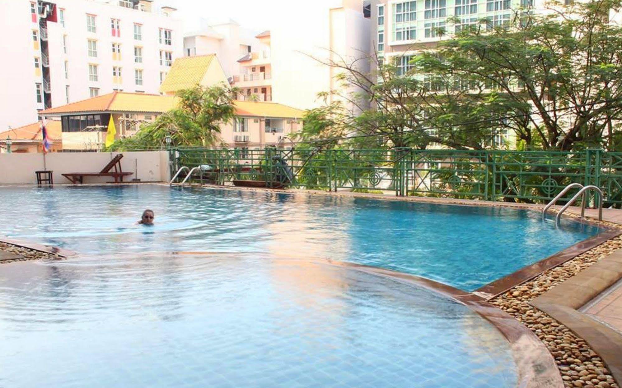 Mike Beach Resort Pattaya Exteriér fotografie